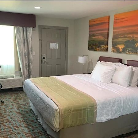 Days Inn By Wyndham Bellville Mansfield Dış mekan fotoğraf