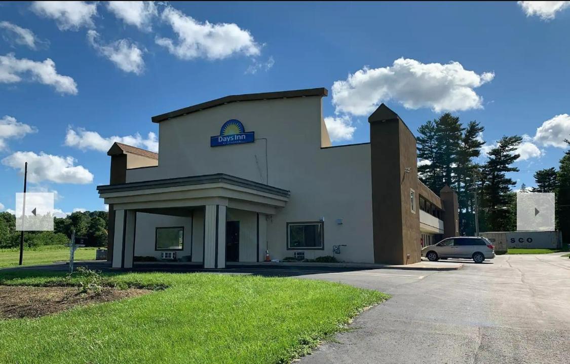 Days Inn By Wyndham Bellville Mansfield Dış mekan fotoğraf